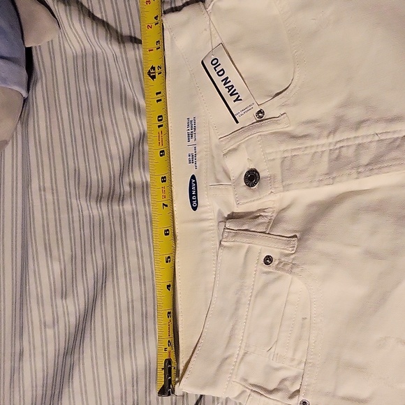 𝅺OLD Navy High Rise Shorts White Tattered Jeans Shorts - Picture 5 of 9